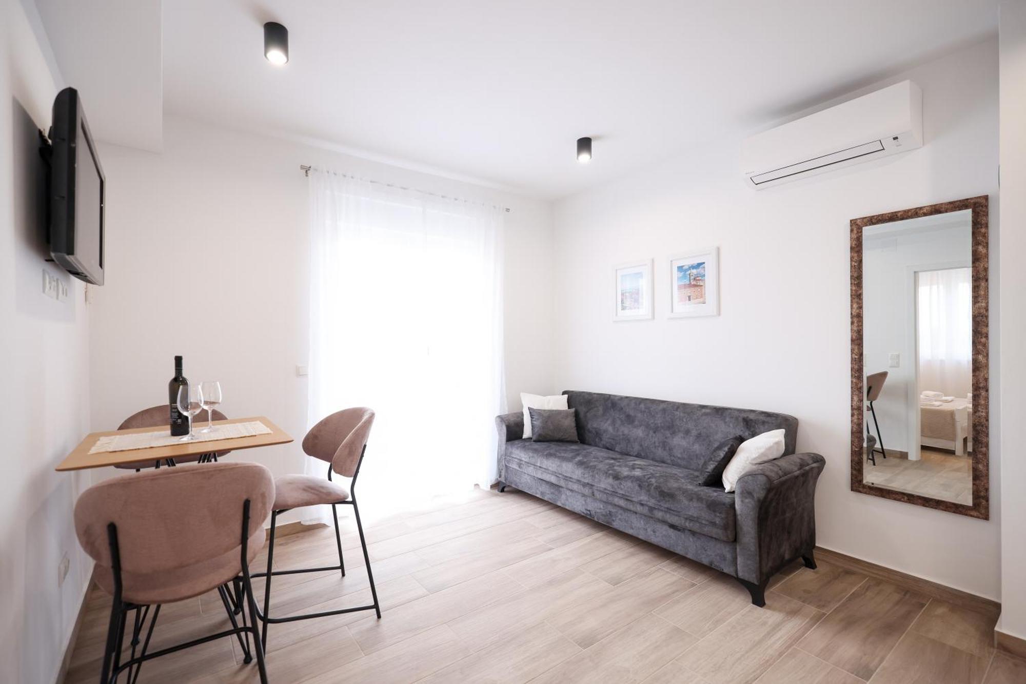 Duo Soles - With Private Parking Near Zadar Apartamento